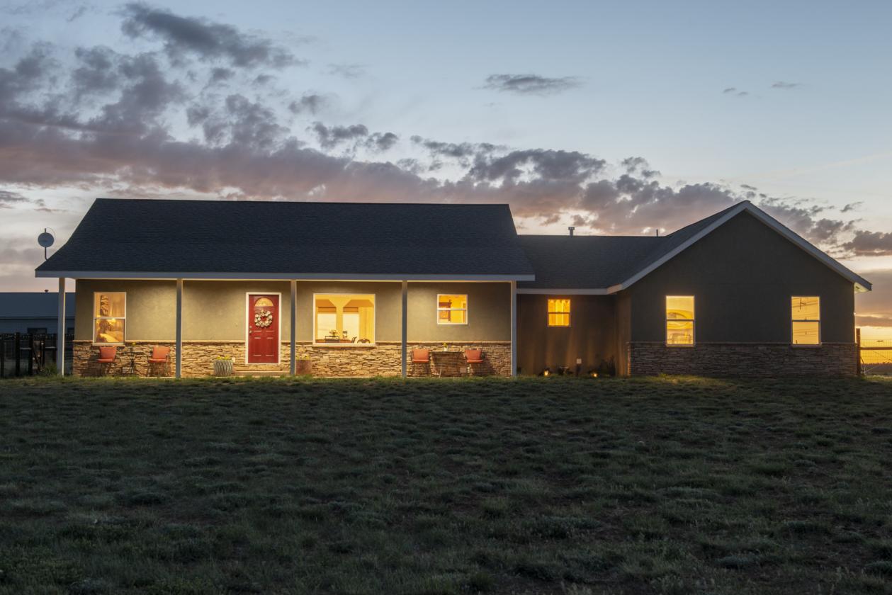 Exquisite Horse Property with Mountain Views - photo 10