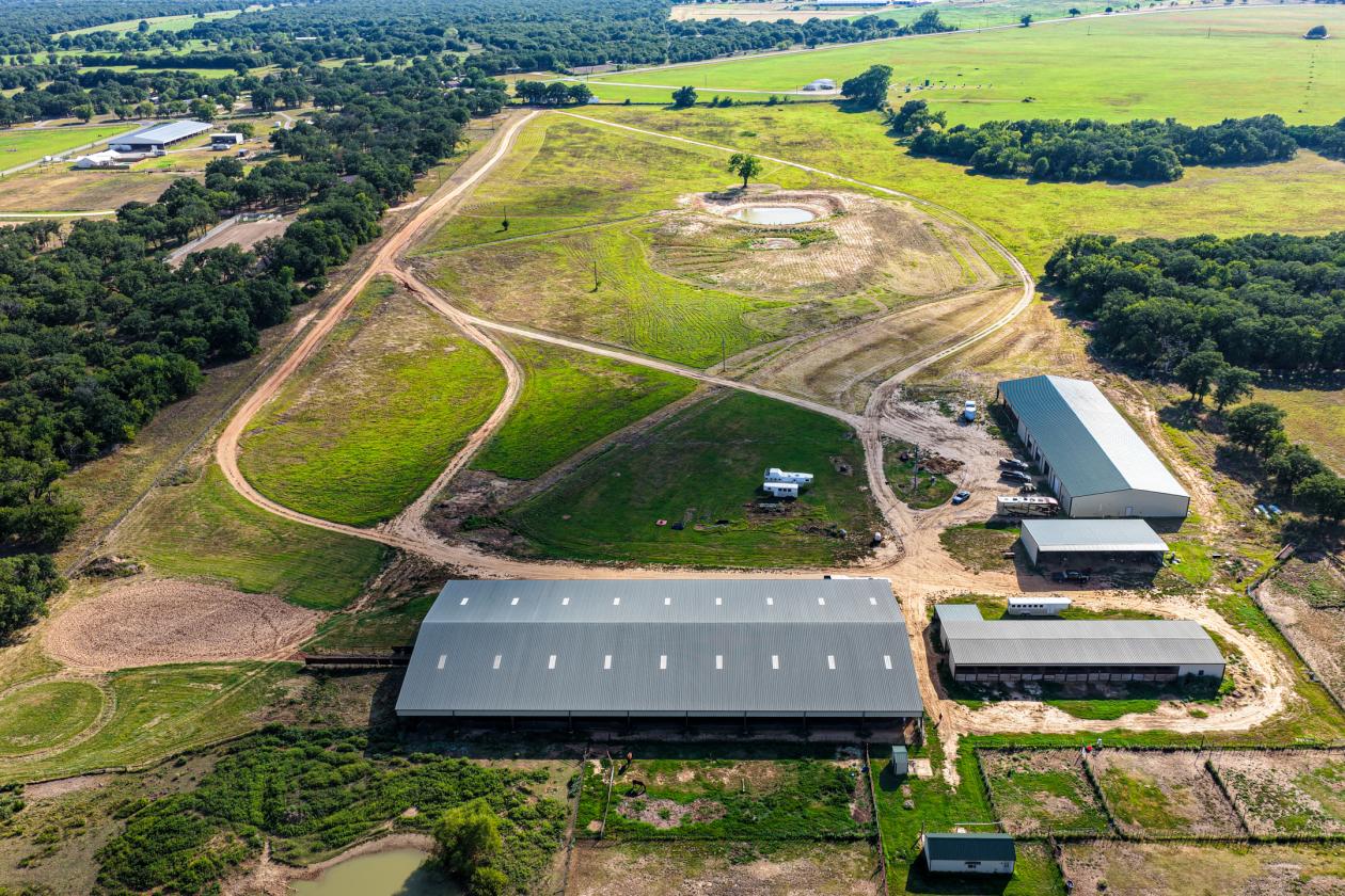 Income producing aquatread and covered arena - photo 13