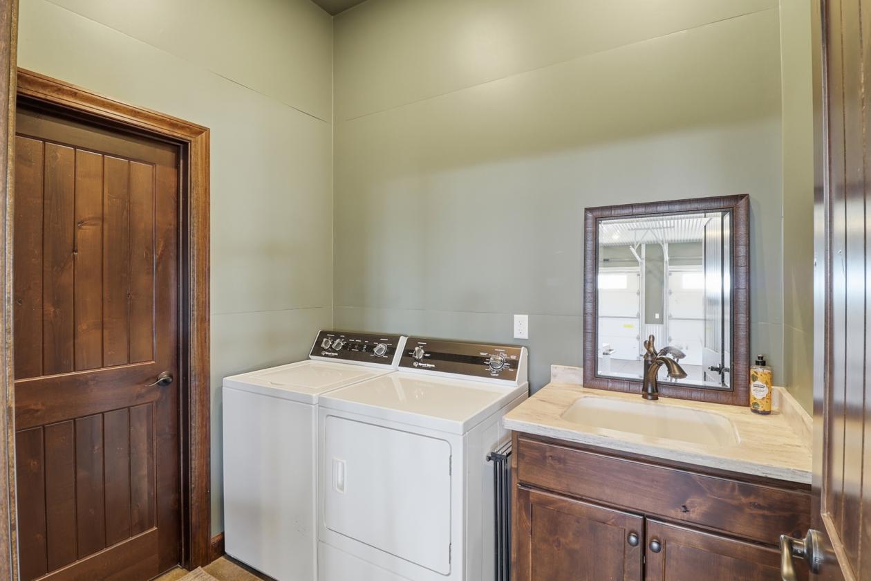 Custom Country Estate - photo 16
