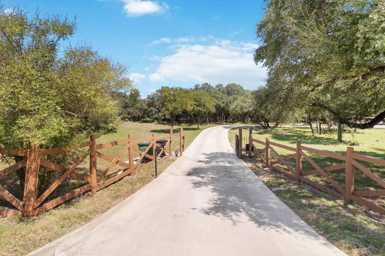 Horse Property for sale.