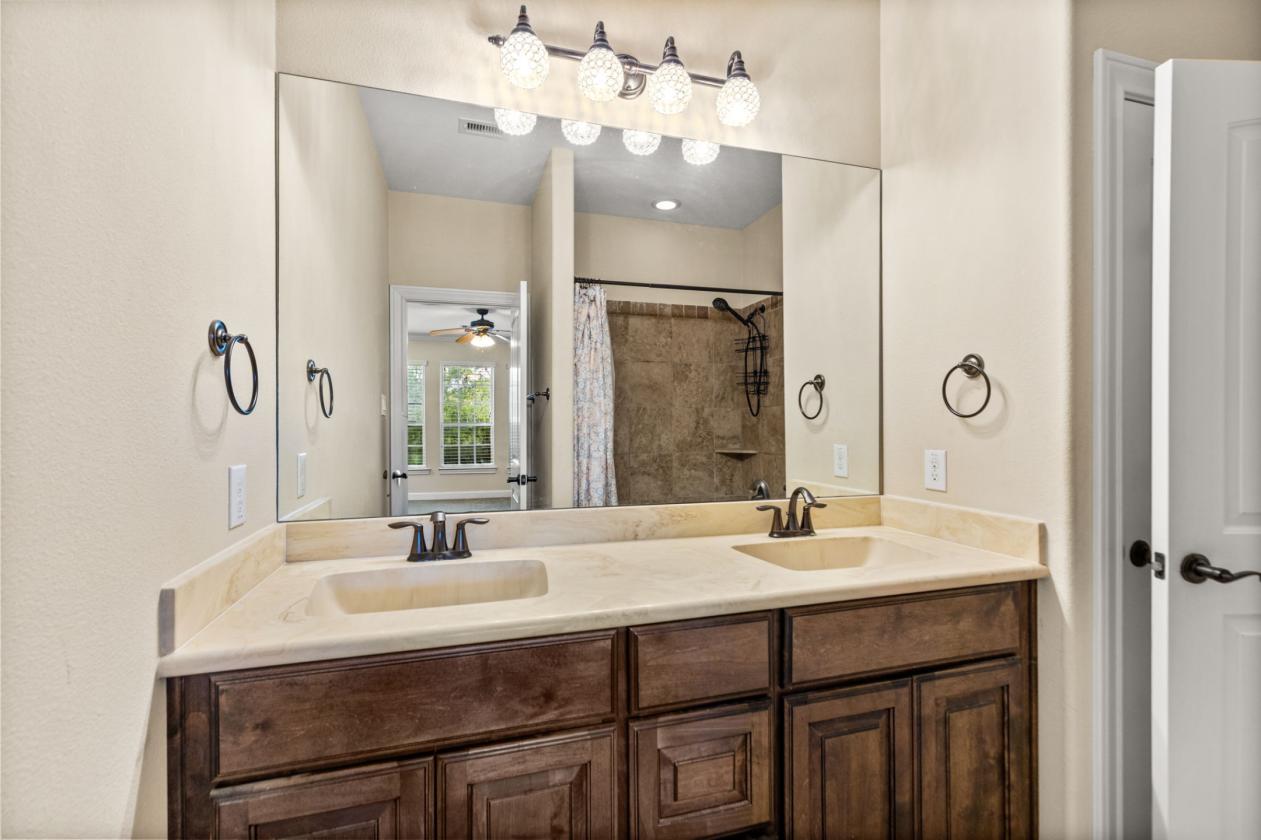 Exceptional Private Acreage Estate - photo 19