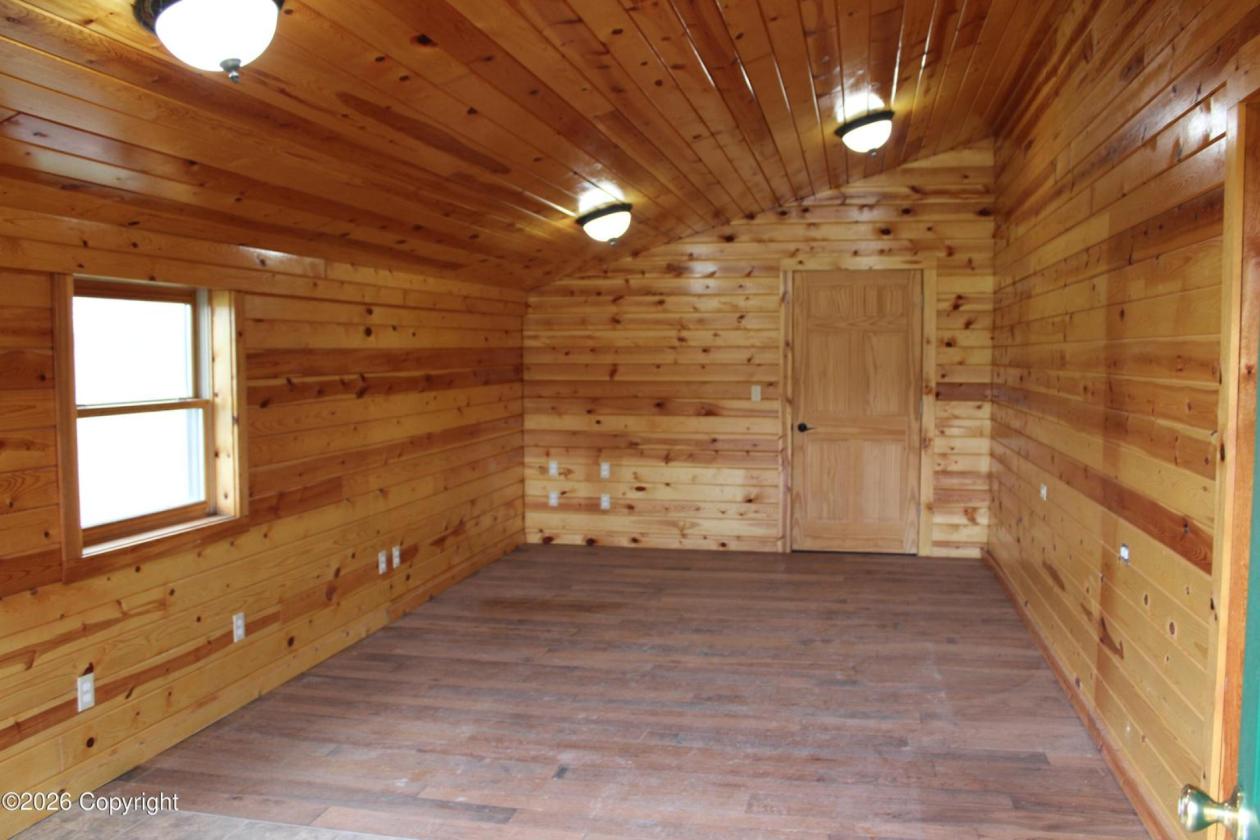 MOVE IN READY, 24+ ACRES, FULLY FENCED - photo 30