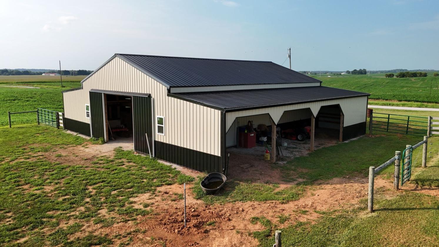 Spacious Home with new Horse Barn - photo 9