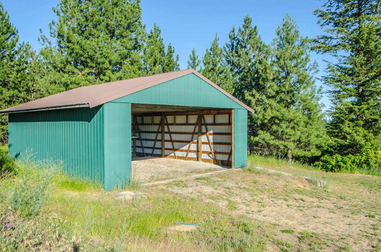 View North Idaho 24 Acre Horse Property with Indoor