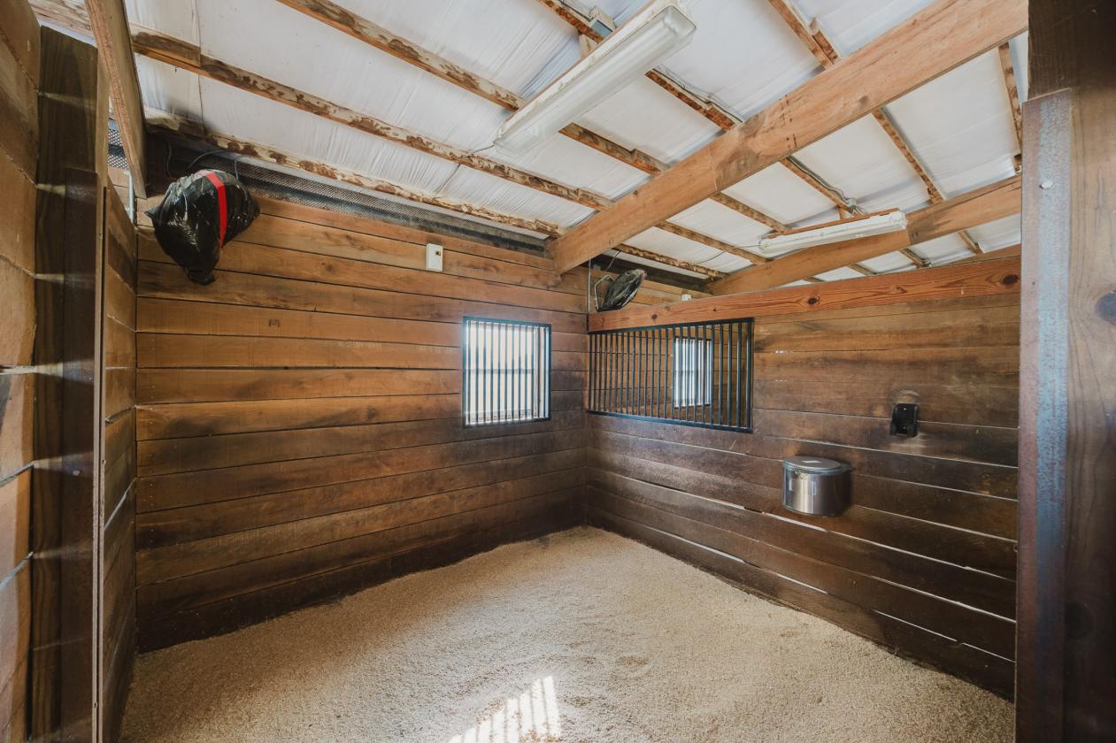 Exceptional equestrian estate on 18+ acres! - photo 19