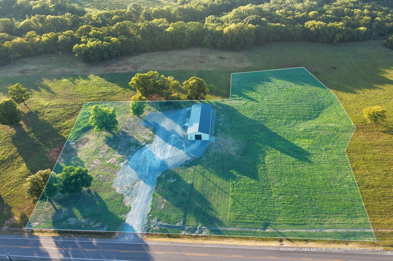 Barndominium & Acreage - photo 6