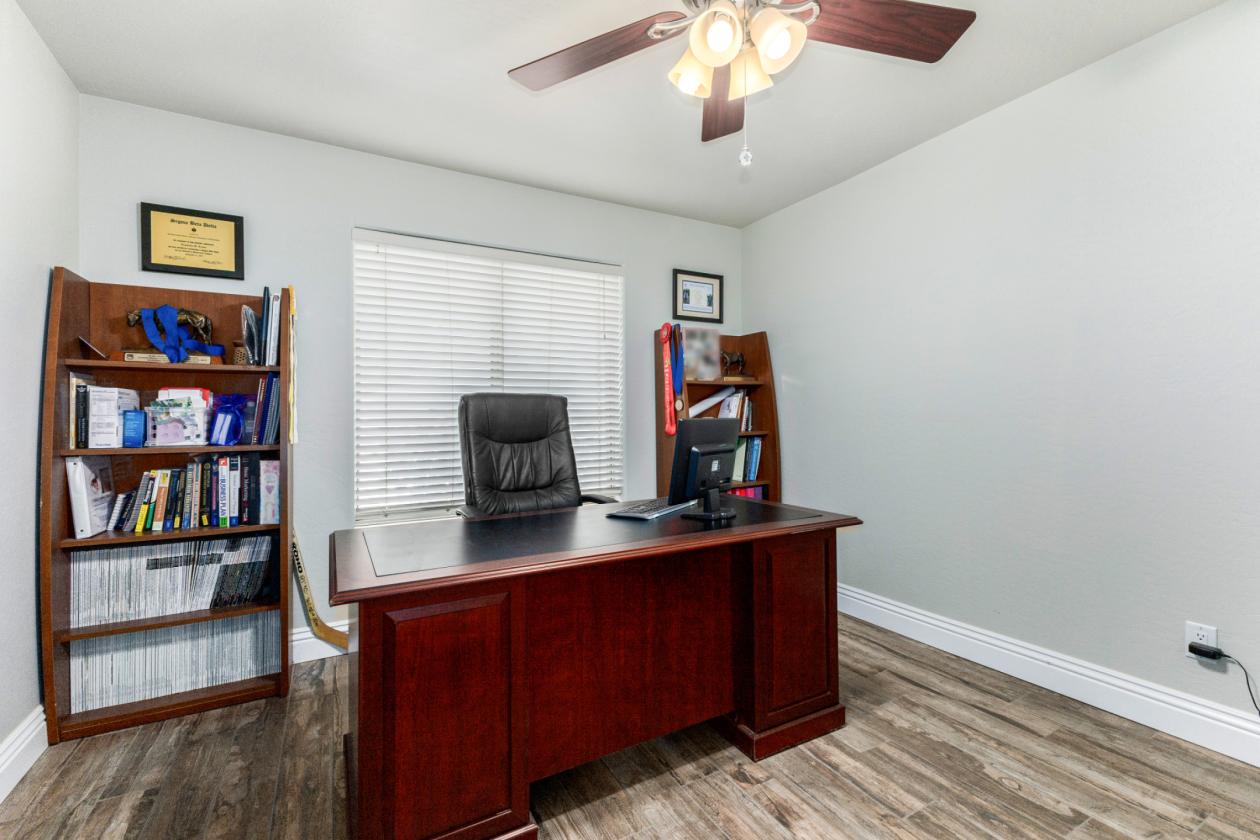 Equestrian Property in the heart of Desert Hills - photo 17
