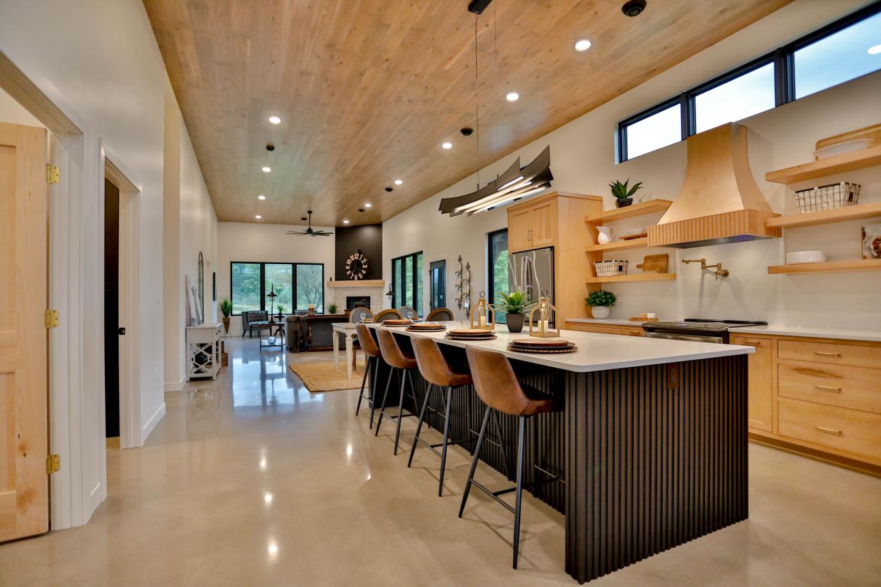 Luxury Property With Horse Potential - photo 8