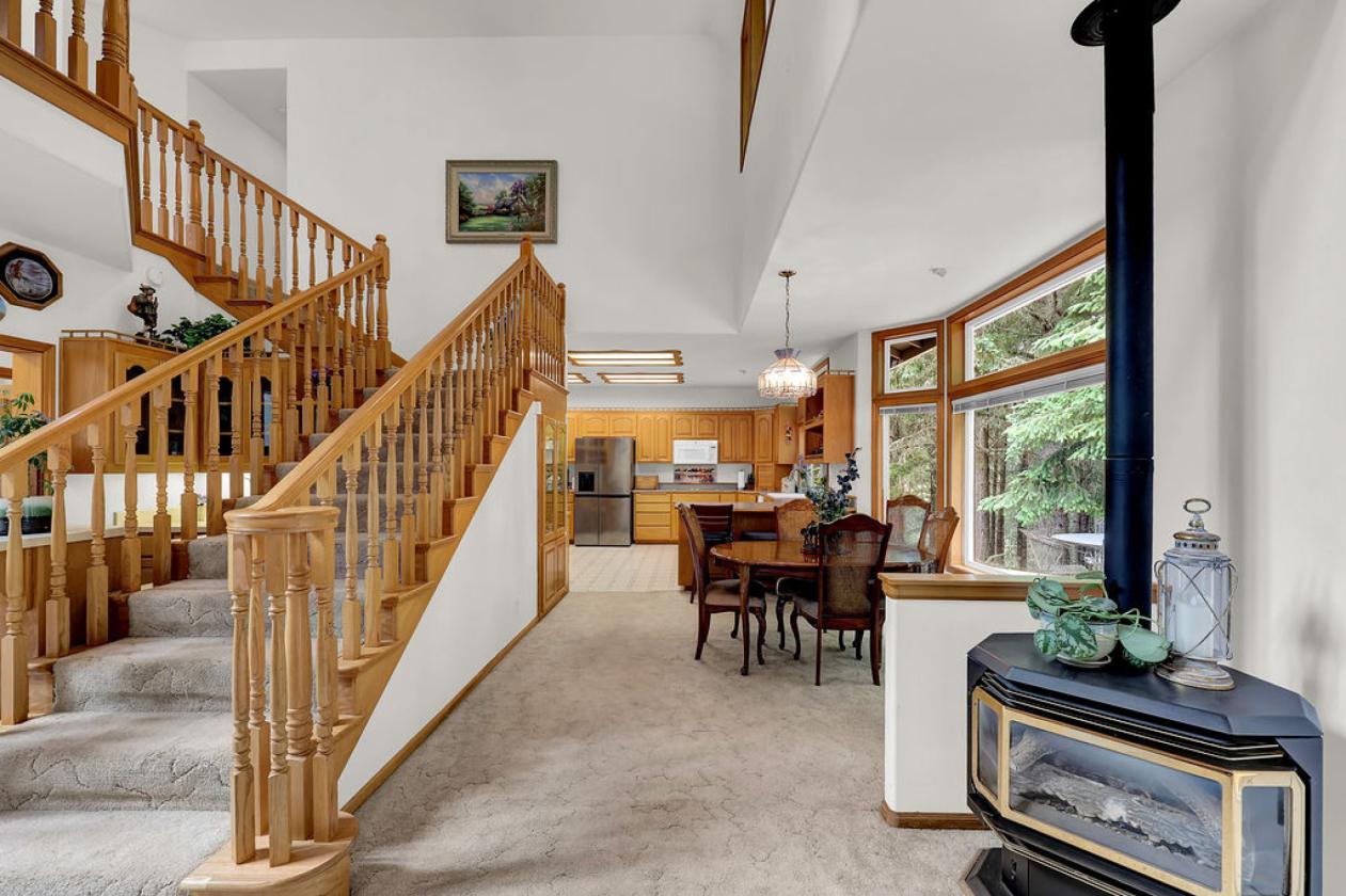 73+acre Estate a rare blend of amenities! - photo 7