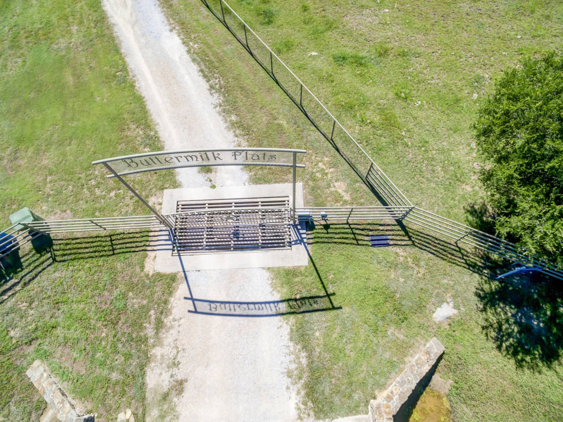 Luxurious Ranch Style Home with vast outdoor landscape for horse