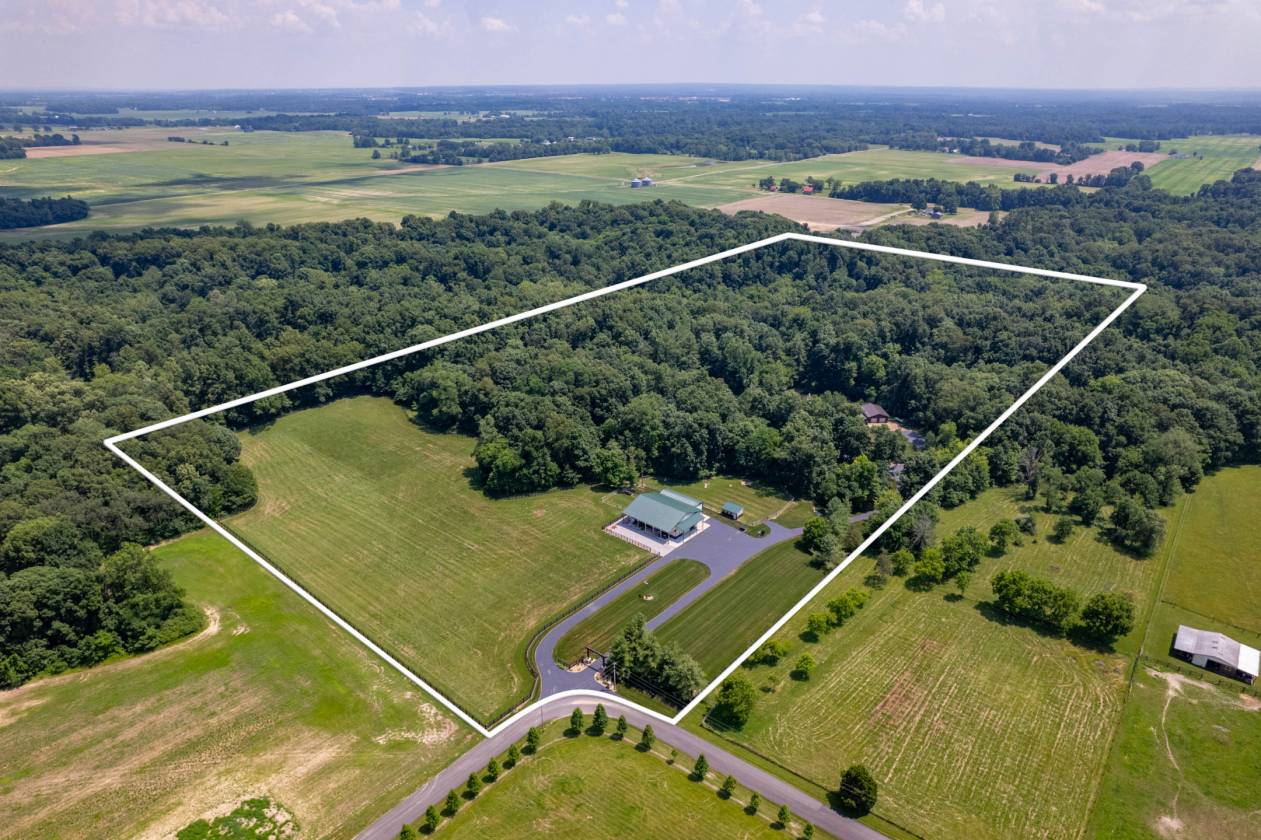 Extraordinary 30+ acre estate with log cabin home - photo 28