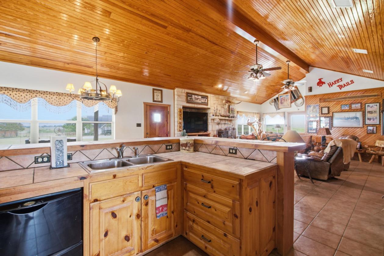 Beautiful Horse Property in Denton County - photo 15