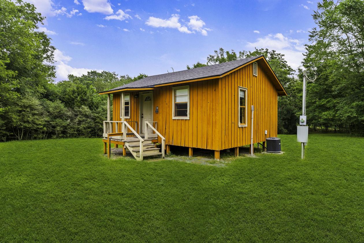 Complete Turnkey Country Horse Property - photo 8