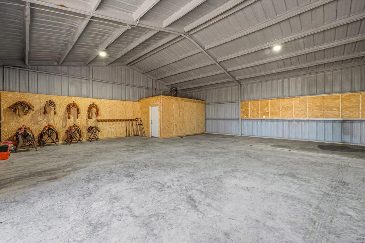 13.92-Acre Estate Right In Horse Country!! - photo 28
