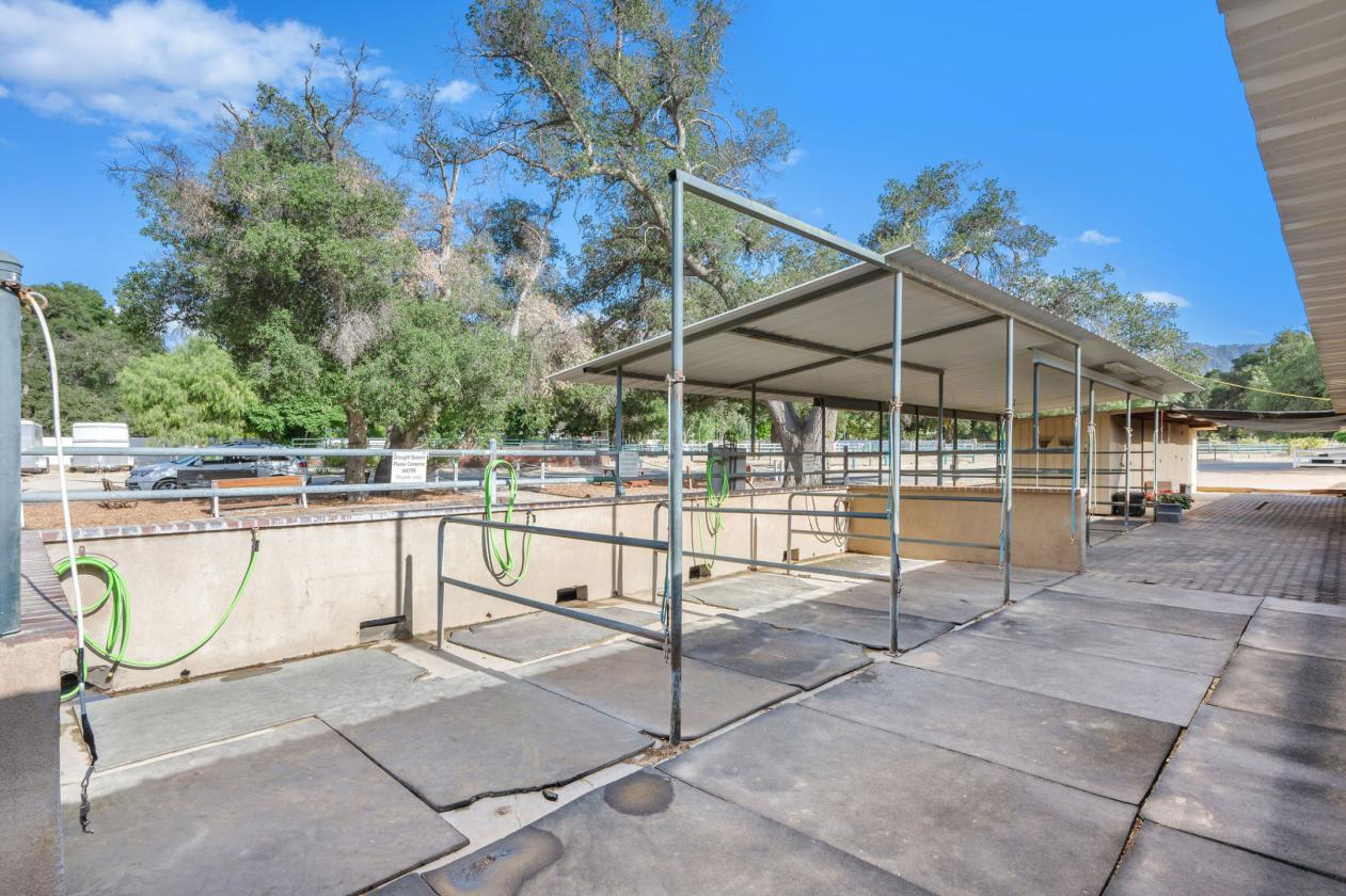 Gated 6 Acre Horse Facility In Sand Canyon - photo 18