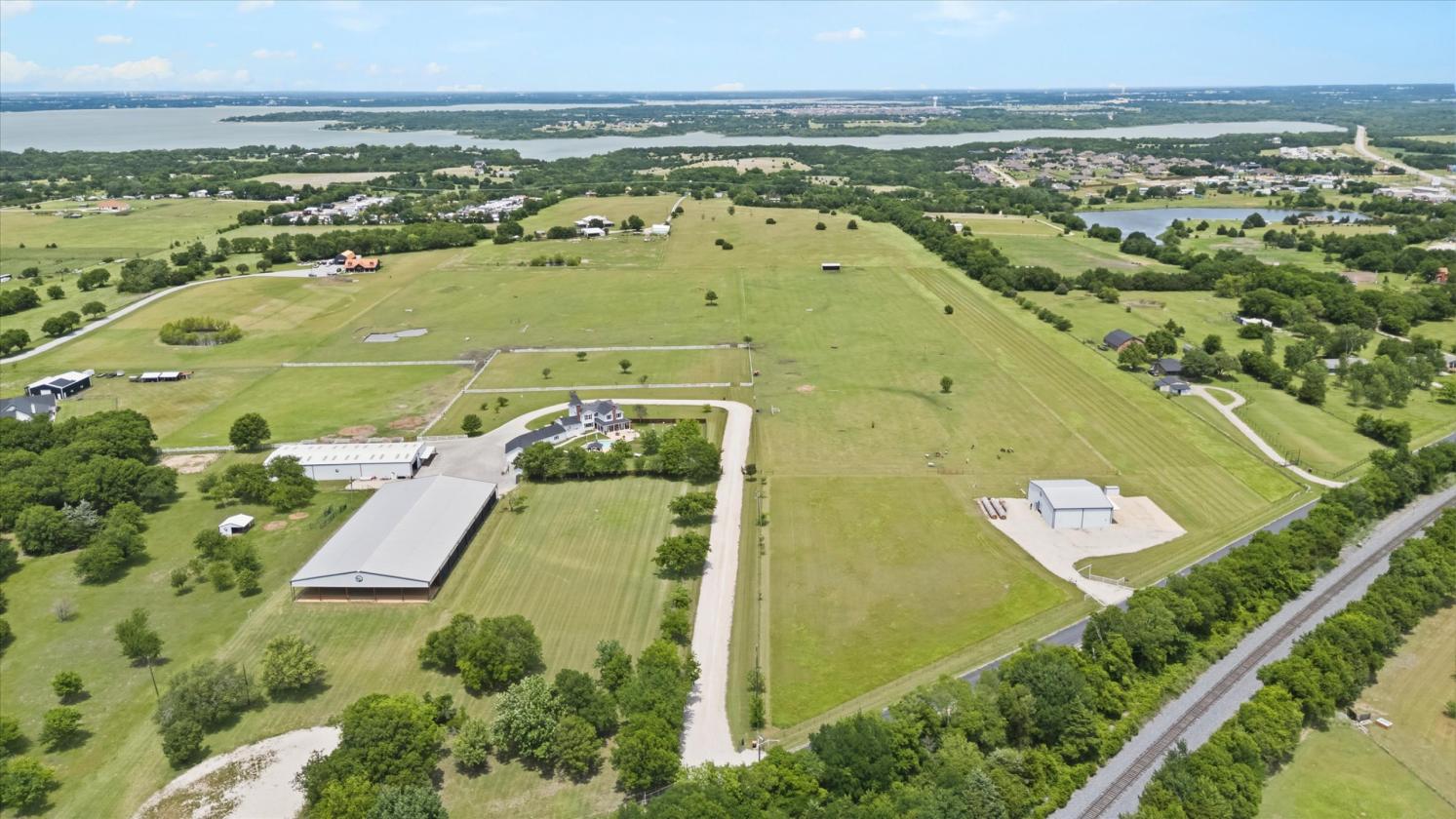 AMAZING HORSE PROPERTY 44+ ACRES - photo 4