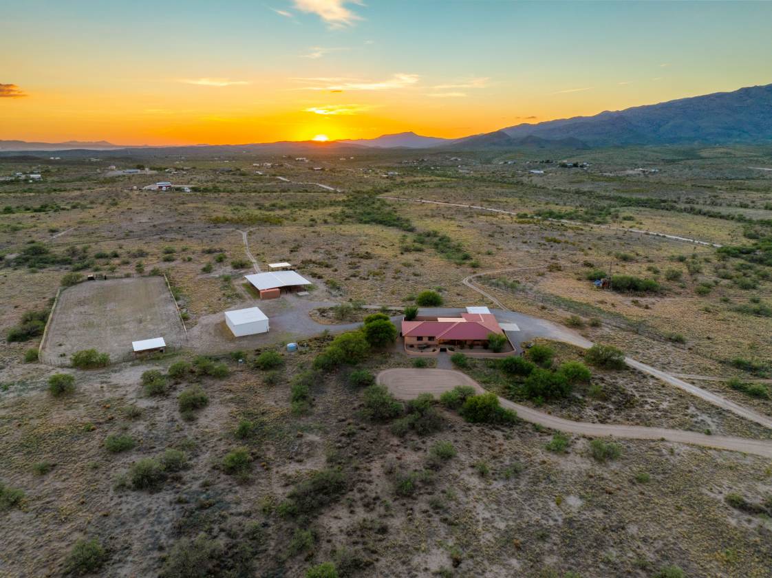 Horse Property for sale.