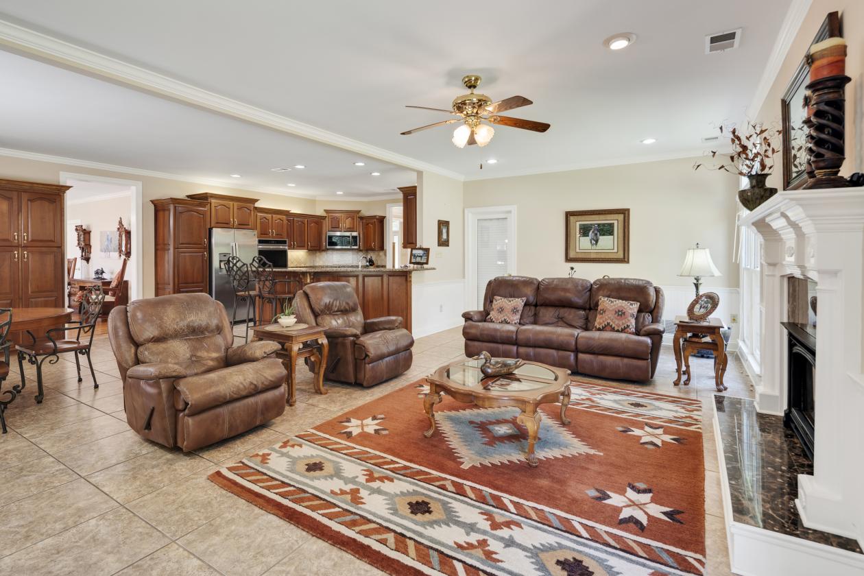 Manicured Equestrian Estate on 65 Acres - photo 13