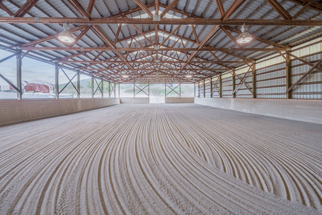 A Sound Investment For Any Horse Person! Ellensburg, Kittitas County, Washington Horse Farm