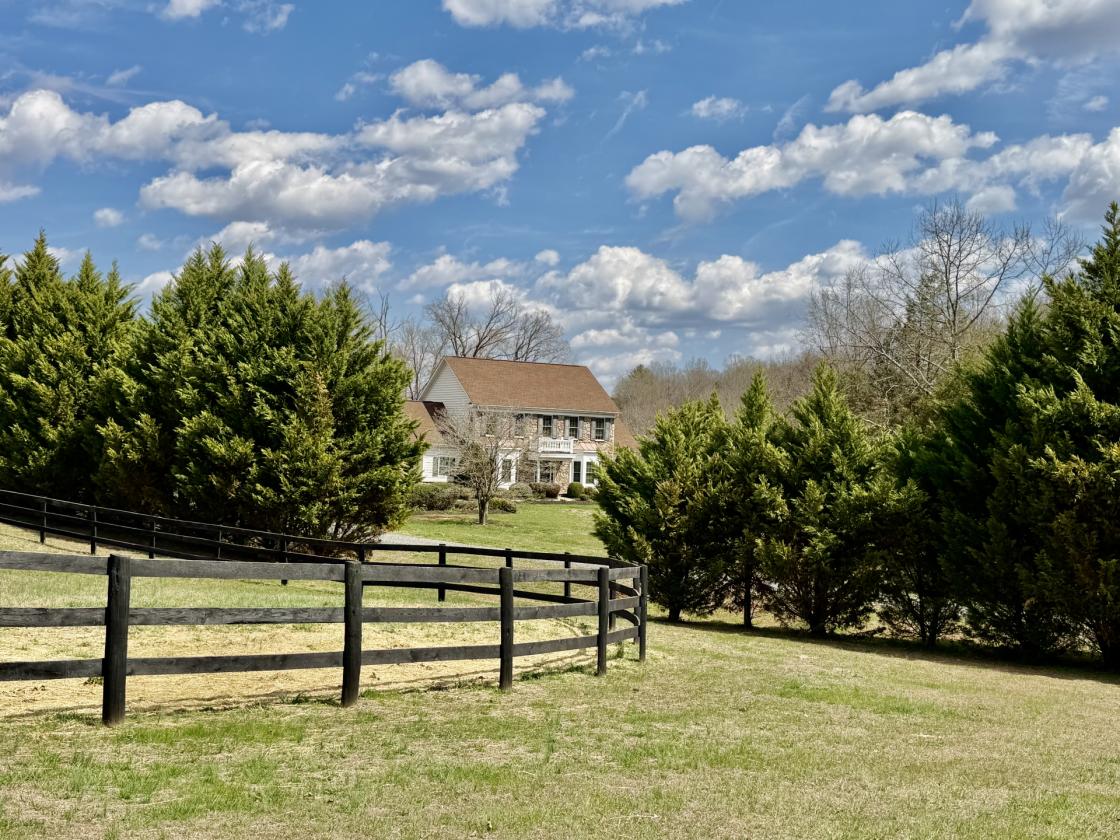 Comfortable country house, 38 acres 10 stall - photo 12