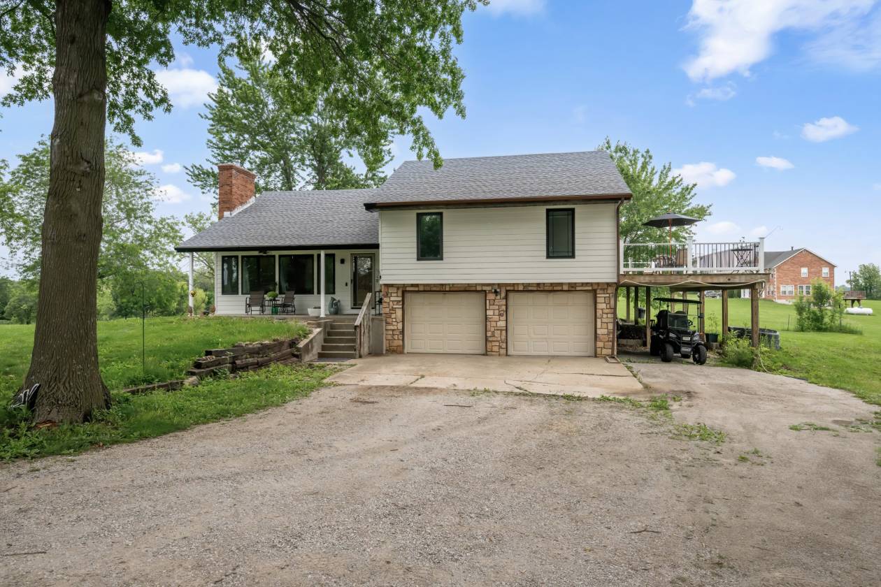 Horse Property for sale.