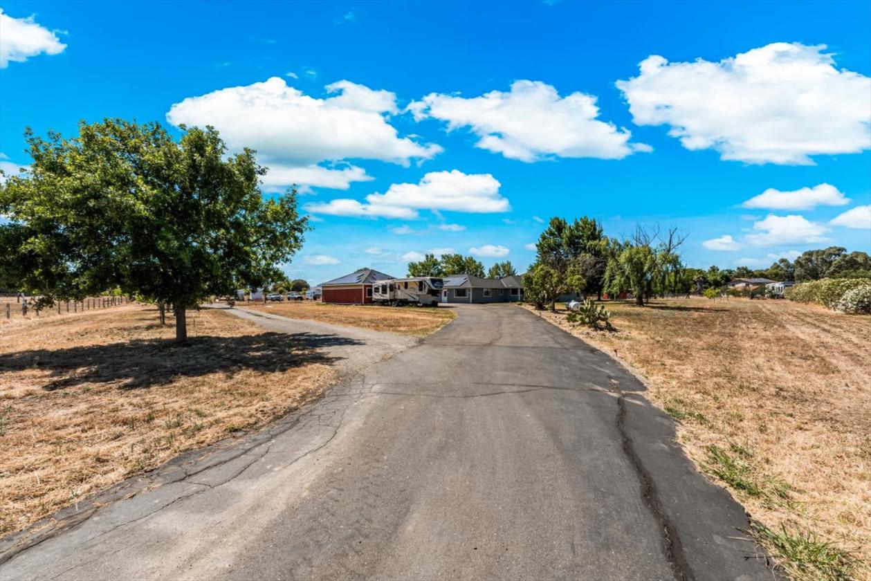Equestian Property with Stunning Vaca Hill Views! - photo 12