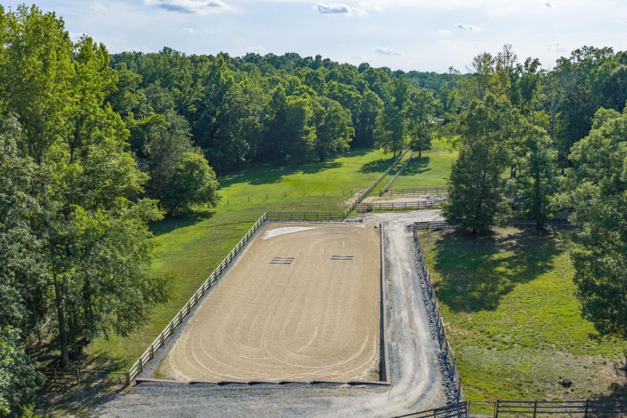 Luxury Equestrian Estate on 11.6 Acres - photo 25