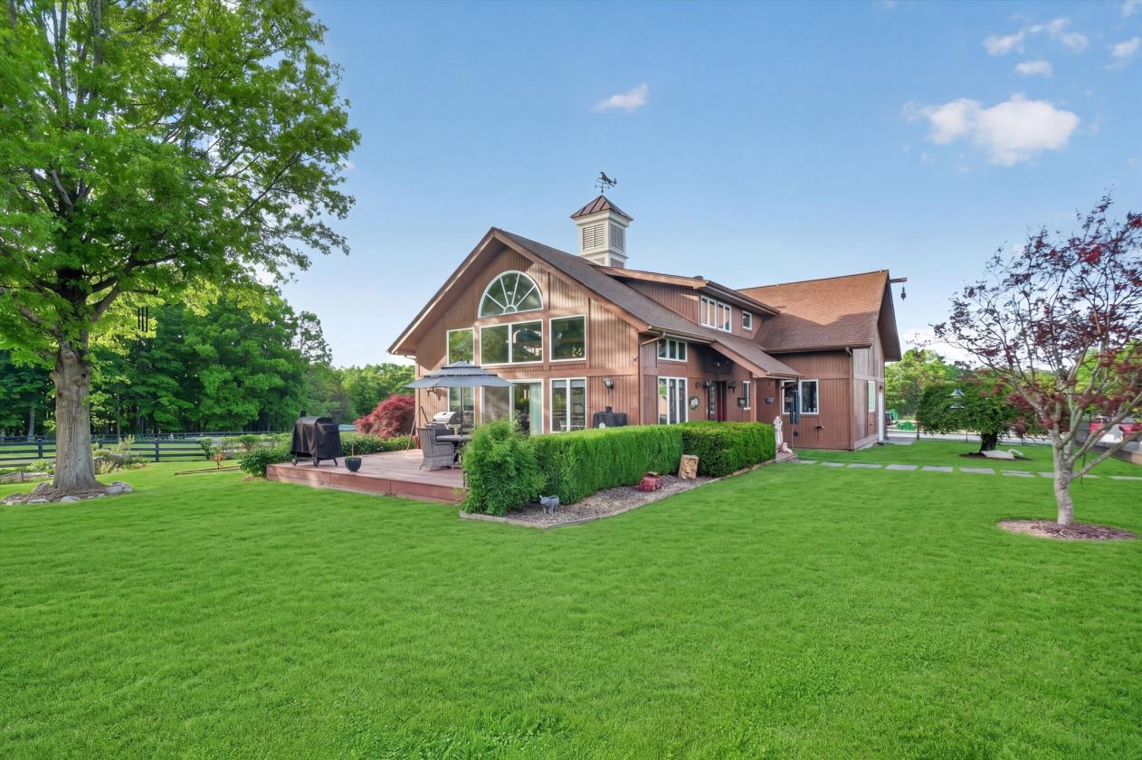 Stunning Hudson Valley Equestrian Estate - photo 25