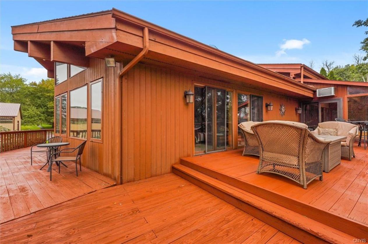 Extraordinary Seneca River Estate - photo 11