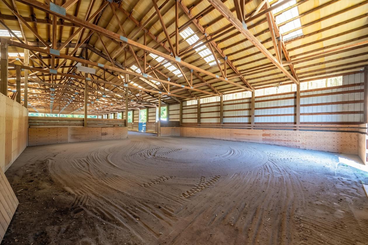 Blue Gate Farm - Equestrian Facility on 35 Acres - photo 17
