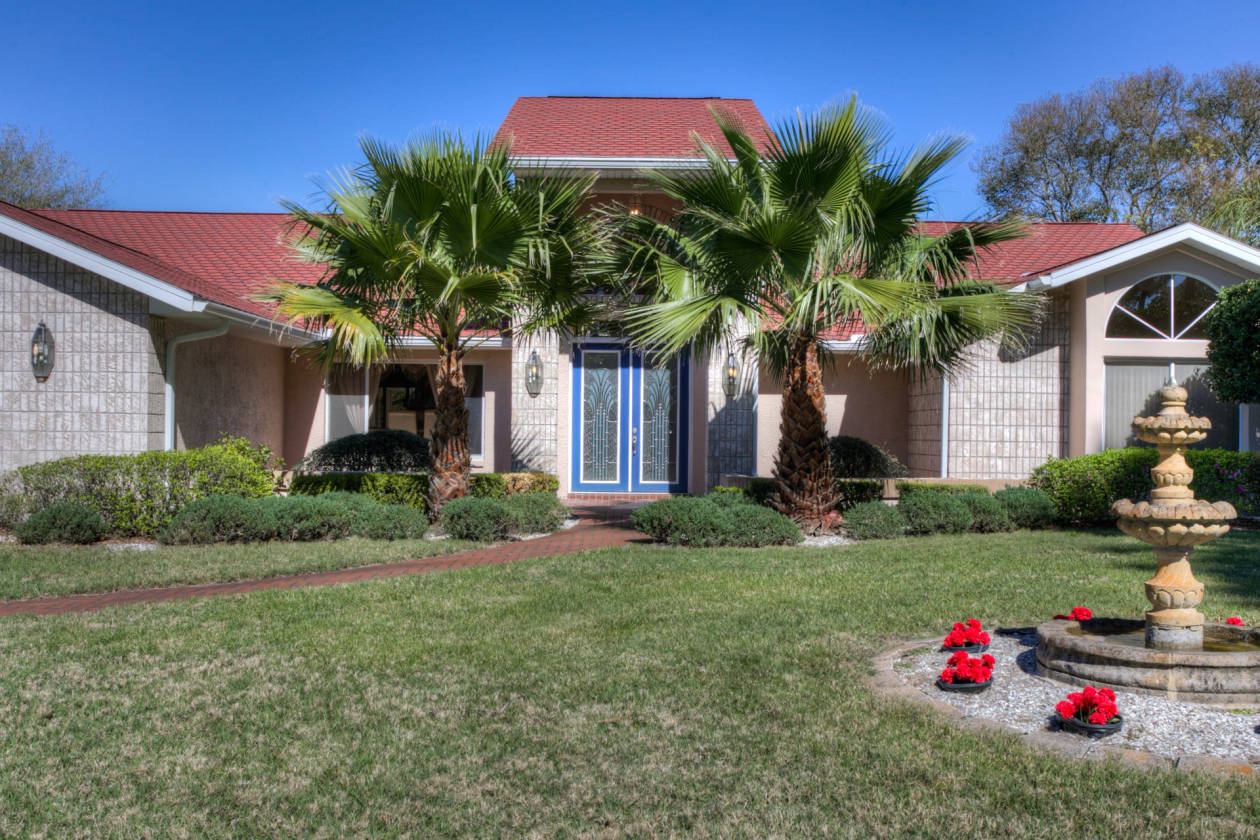 GATED EQUESTRIAN ESTATE/ENTERTAINING DREAM HOME Spring Hill, Pasco