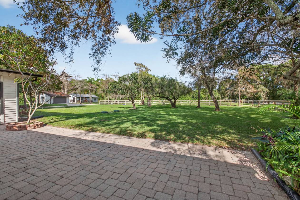 Gorgeous Multi-Faceted Equestrian Property - photo 16