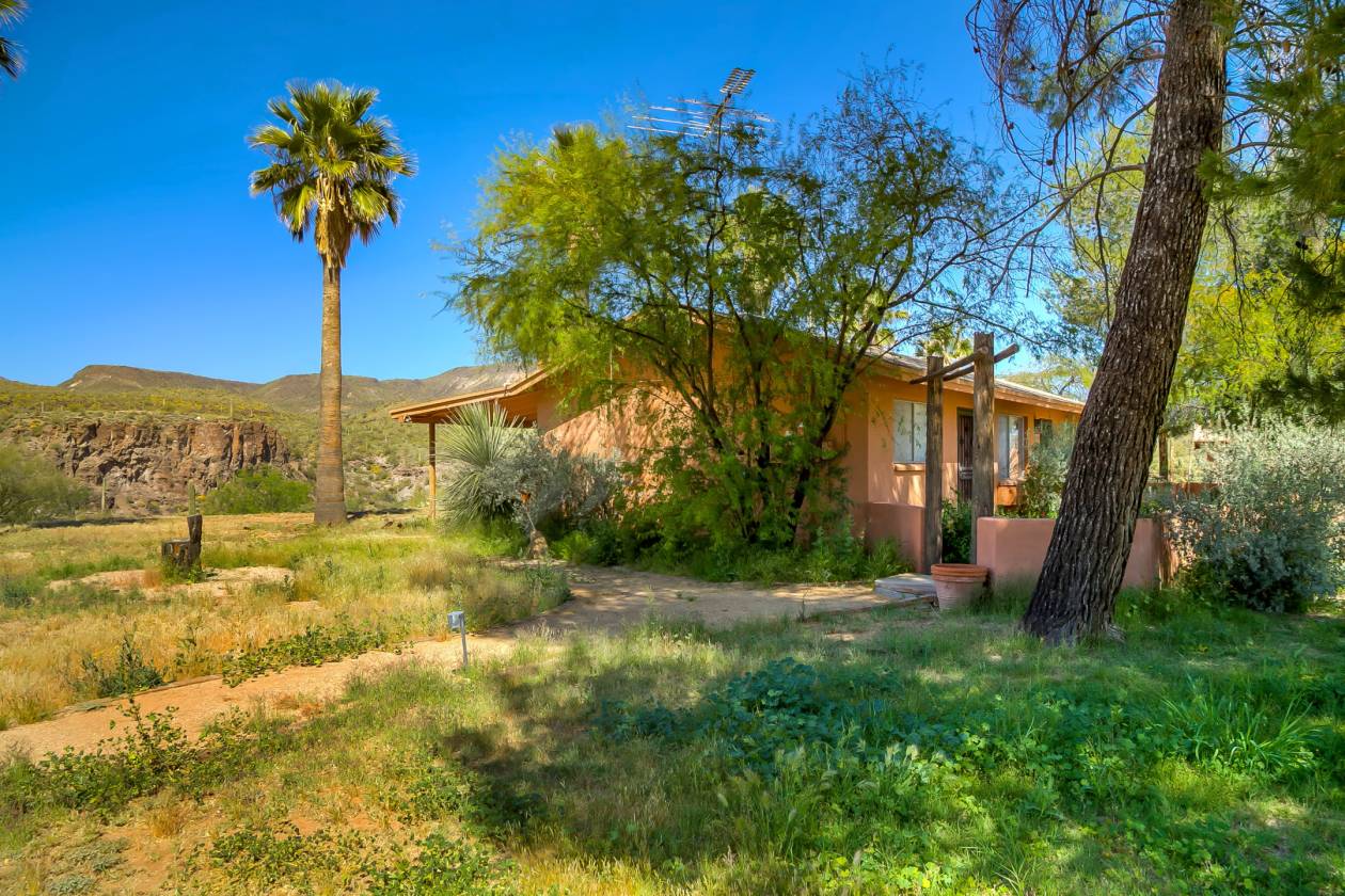 One of a Kind Ranch near Phoenix, Arizona New River, Maricopa County, Arizona Horse Properties