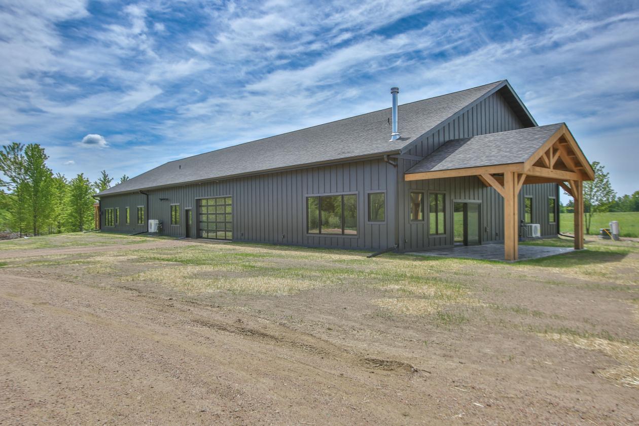 Luxury Property With Horse Potential - photo 6