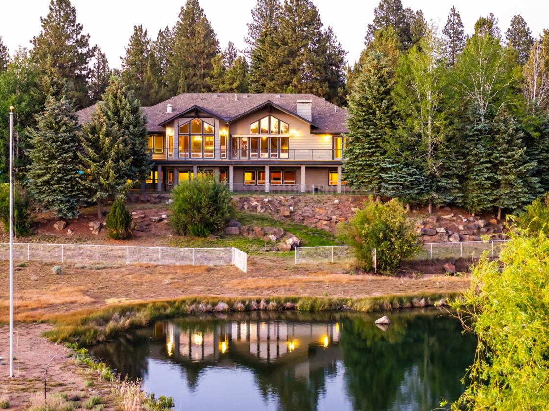 25-Acre Luxury Equestrian Estate in Bend - photo 20