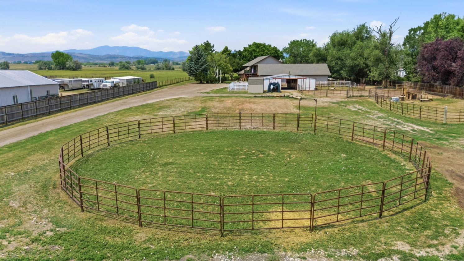 Horse Property w/ 7-Stall Barn & Guest House - photo 6