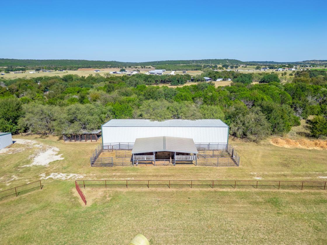 15+ ACRES W/ HOME, BARN, SHOP, AND COASTAL HAY - photo 8