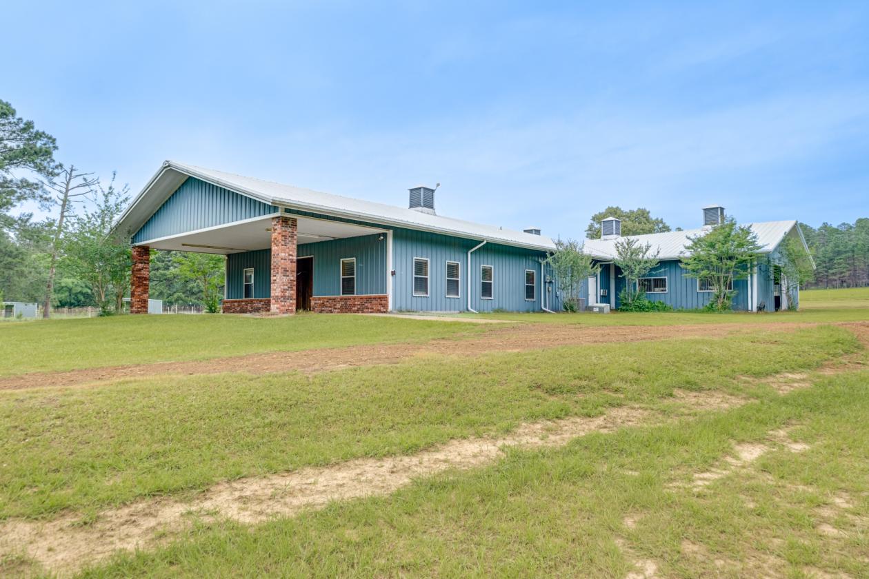 Beautiful Equestrian Ranch - photo 13