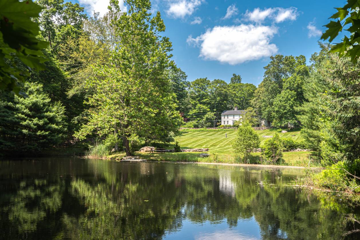 Horse Property for sale.