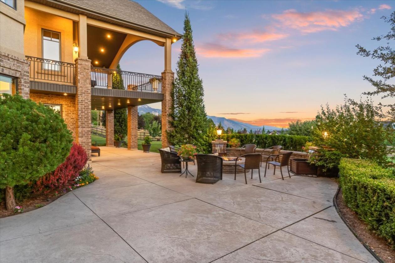 EQUESTRIAN DREAM AND LUXURY LIVING IN ONE - photo 16