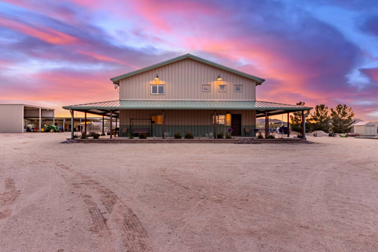 Horse Property for sale.