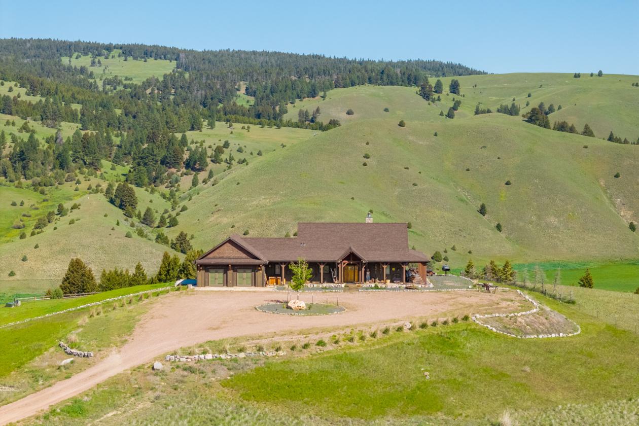 Extraordinary 13.27-Acre Mountain Retreat - photo 5