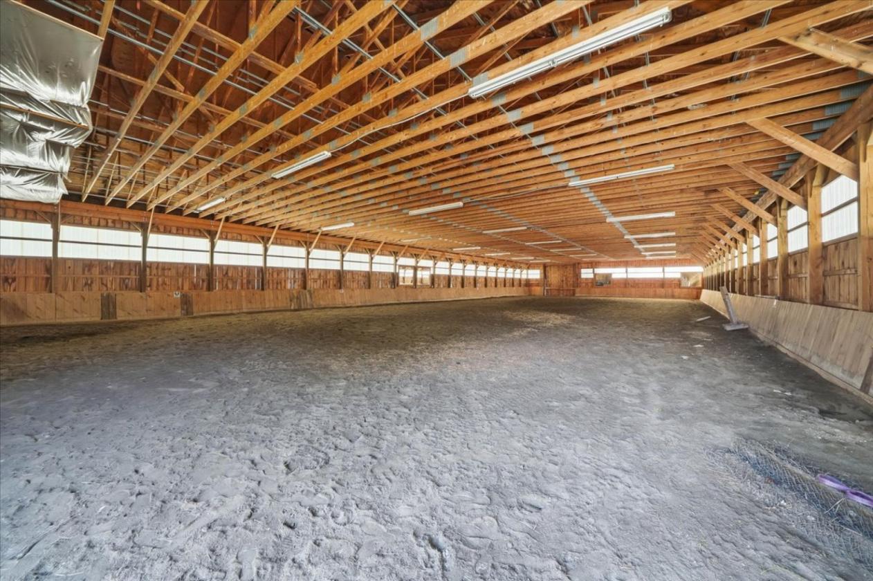 ESTABLISHED EQUESTRIAN PROPERTY EXCEPTIONAL PRICE - photo 17