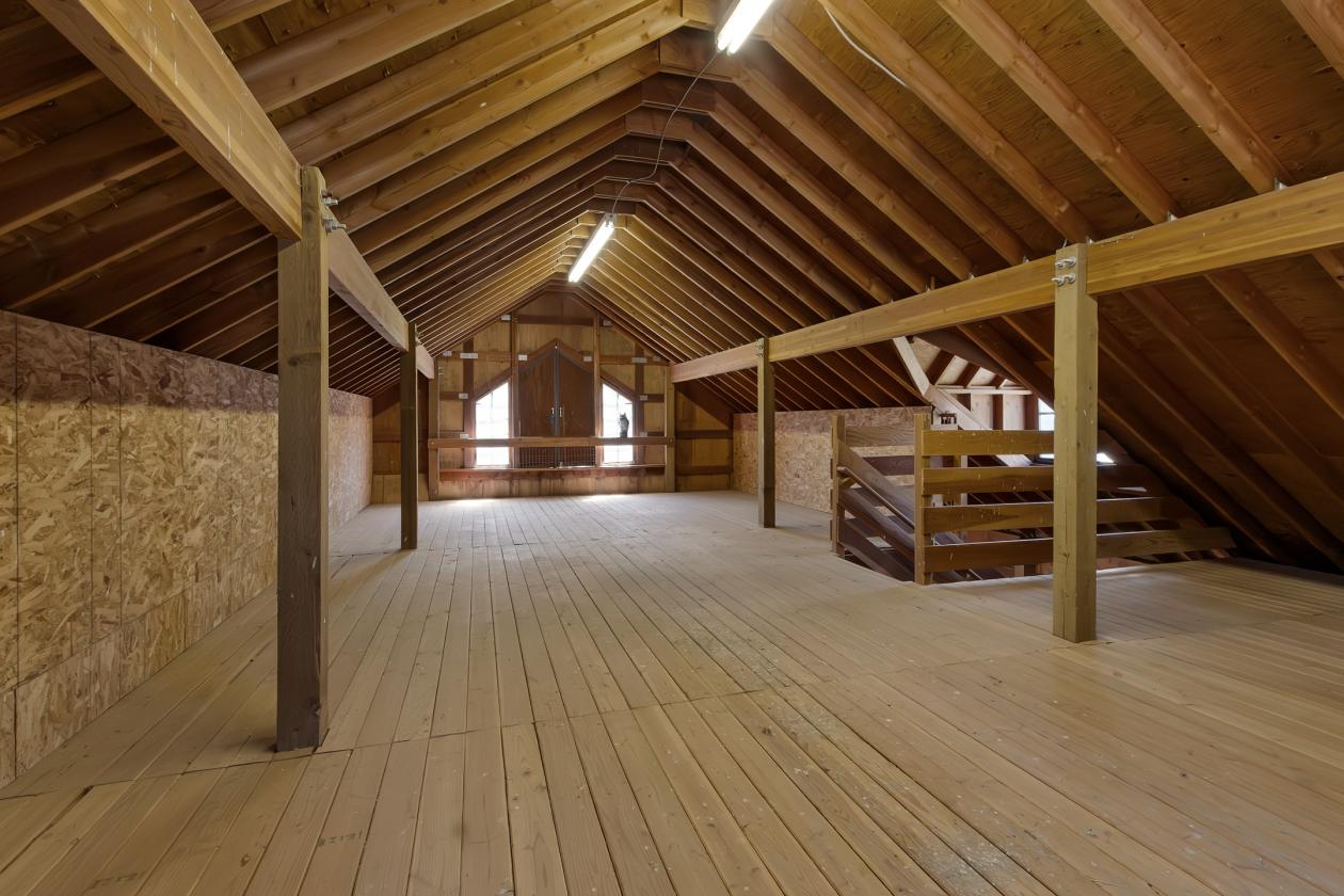 RIVERFRONT LUXURY EQUESTRIAN RETREAT - photo 16