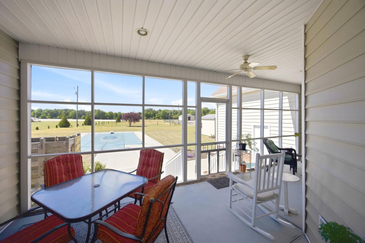 Horse Farm with Lighted Riding Arena and Pool - photo 11