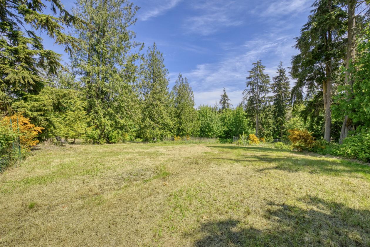 PNW Acreage with trails for Equestrians! - photo 12