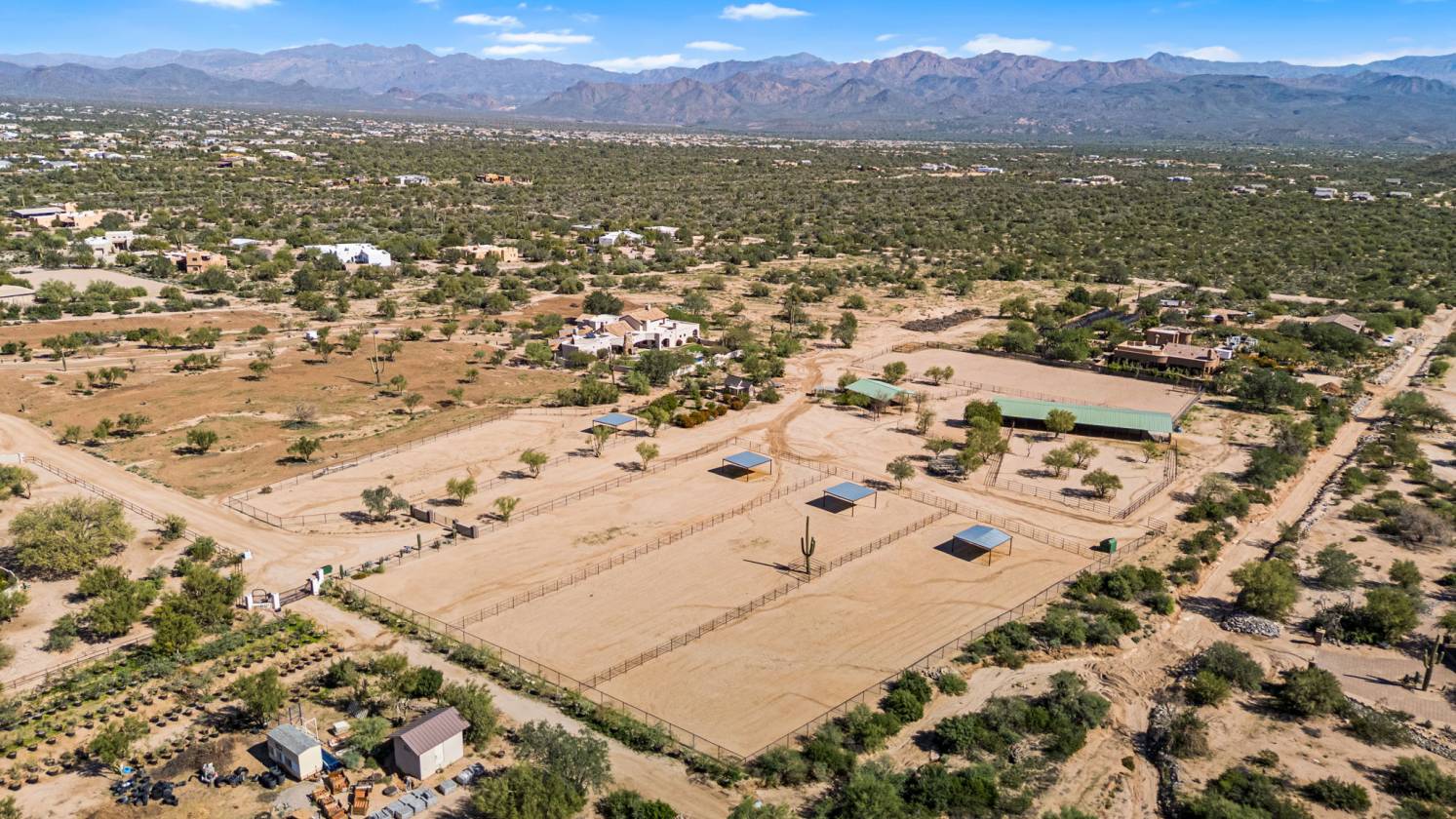 Horse Property for sale.