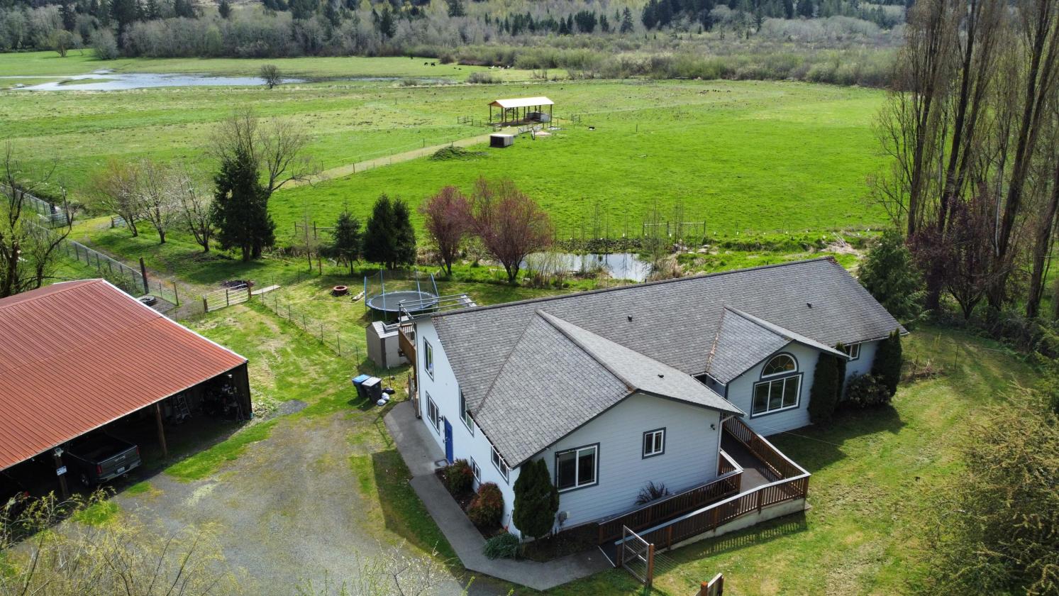 Large home & 18-acre ranch in Shelton, WA! - photo 1
