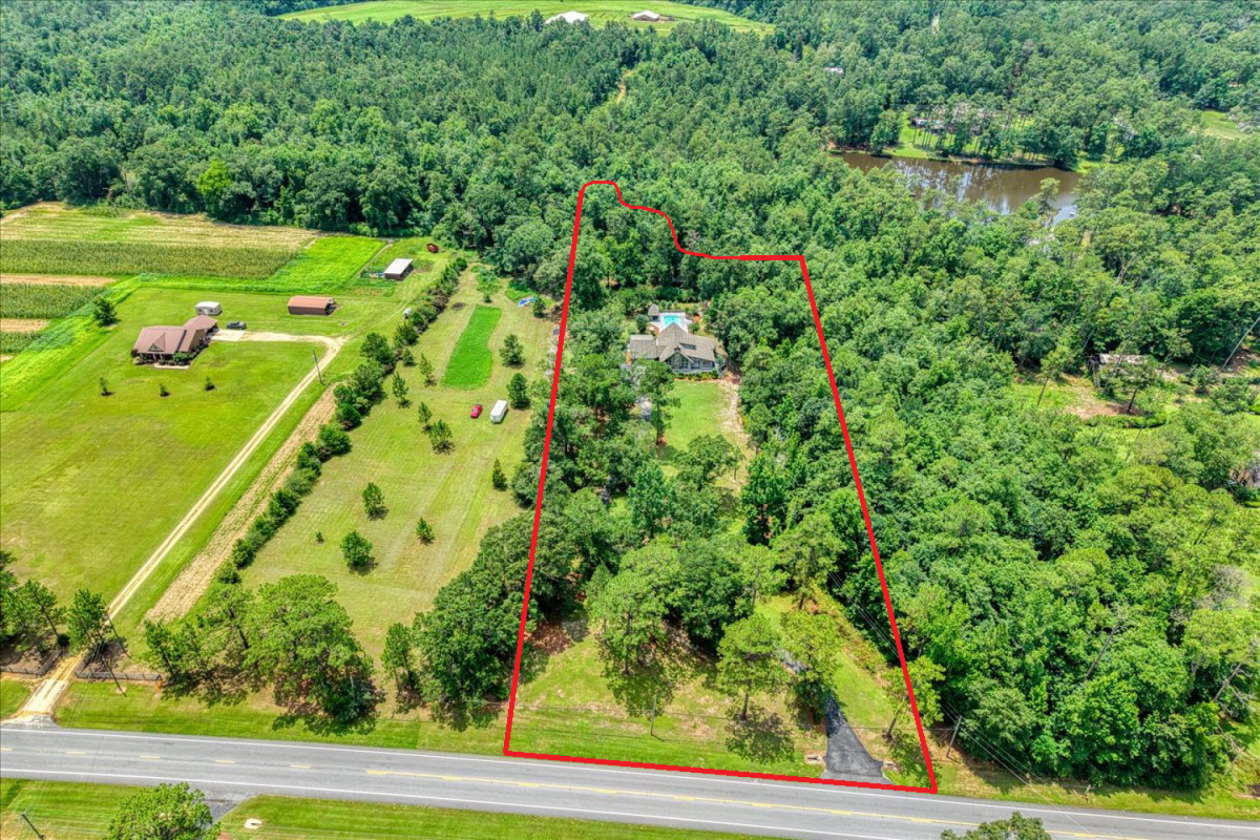 Custom Built Cabin with 3.5 Acres for Horses - photo 27