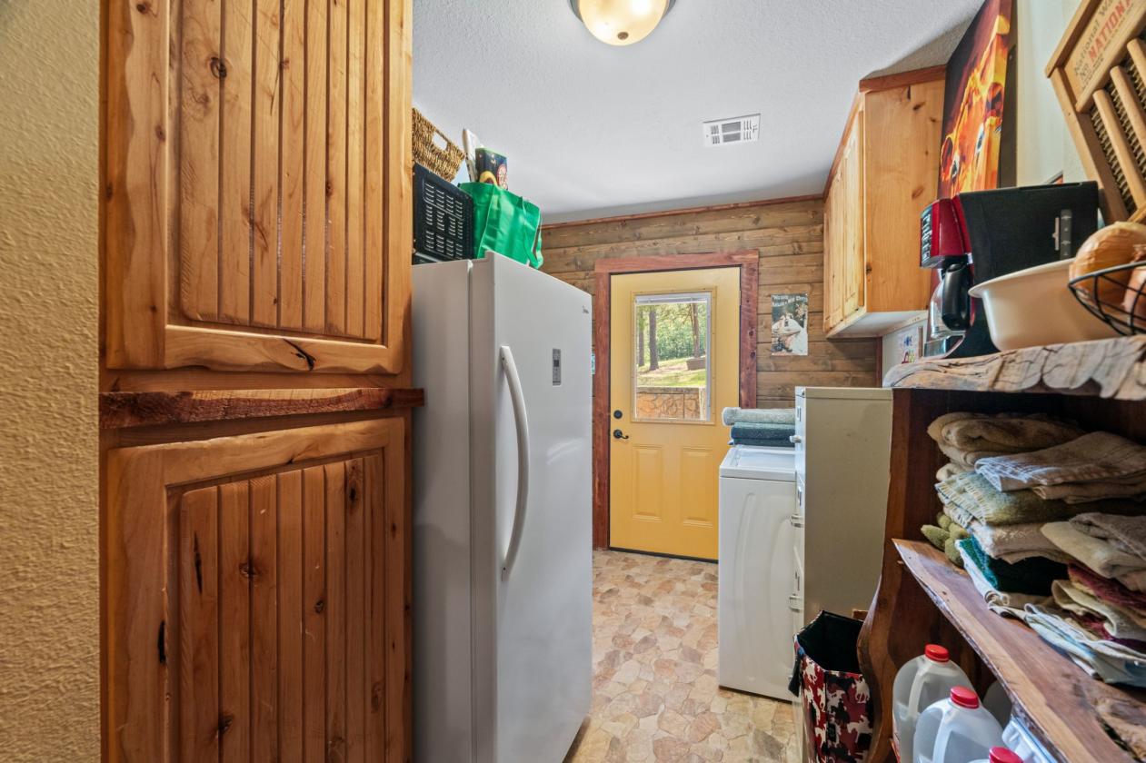 Equestrian Property Bordering National Forest - photo 15